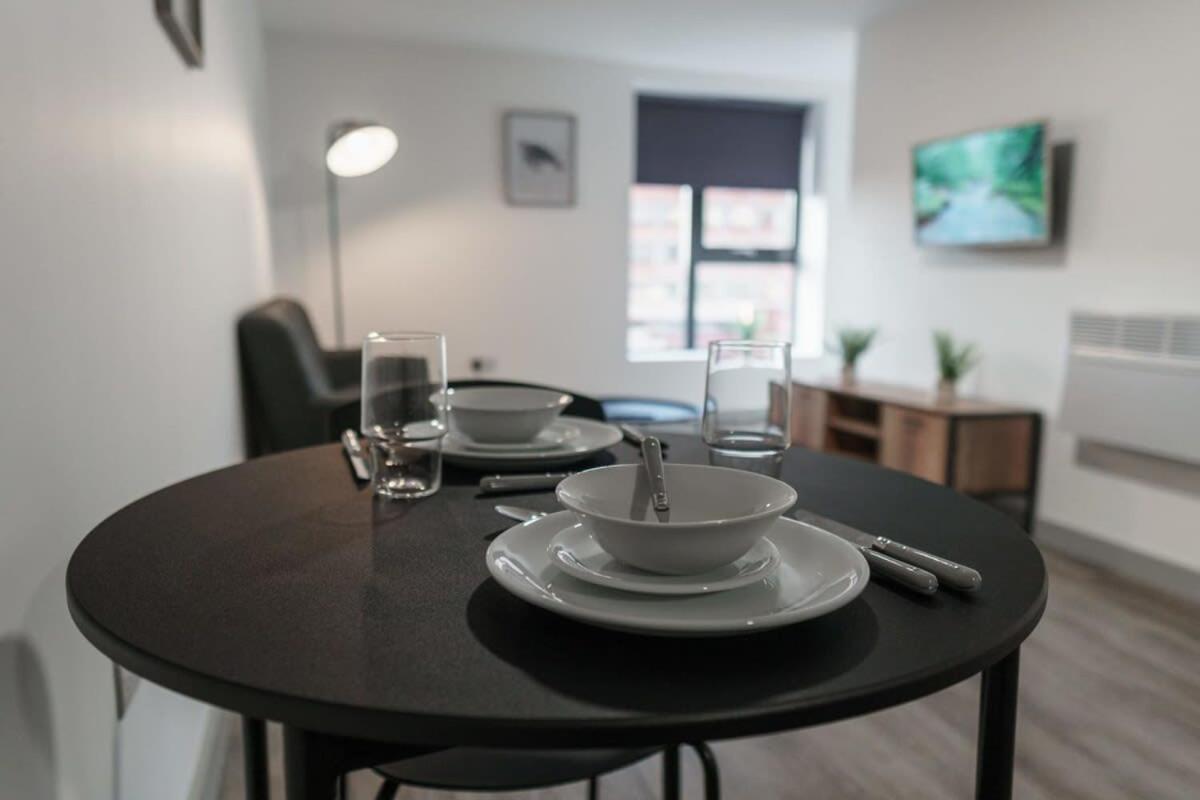 Modern 1 Bed Apartment In Liverpool Centre מראה חיצוני תמונה